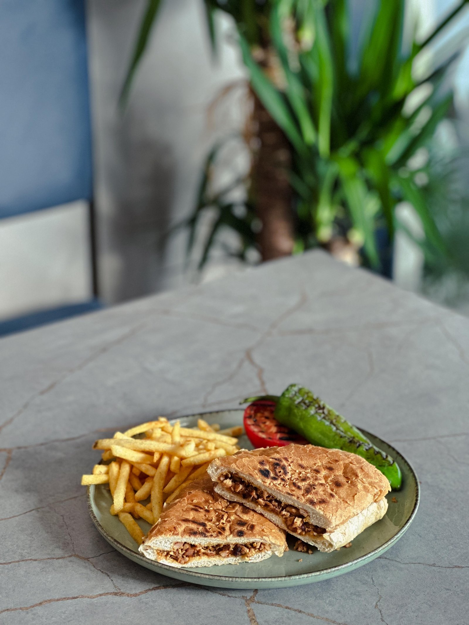 Aura Kokoreç Sandviç