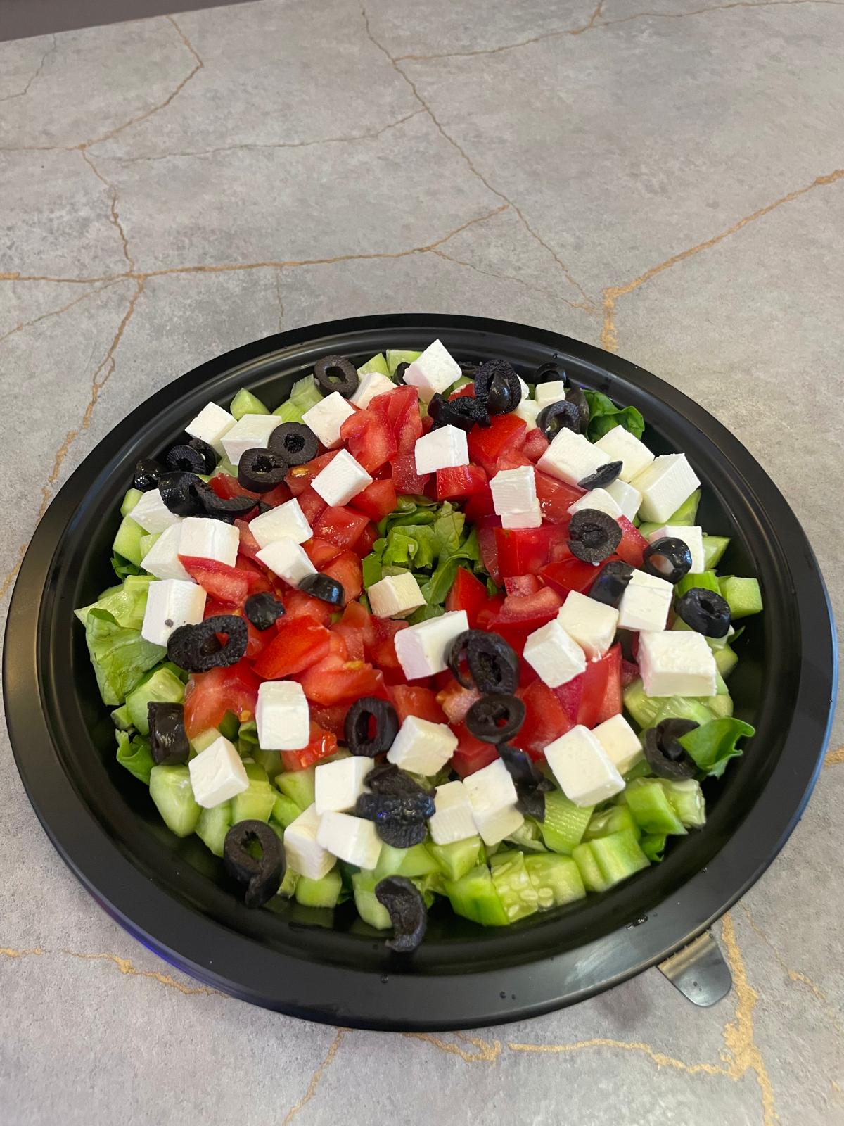 Akdeniz Salata